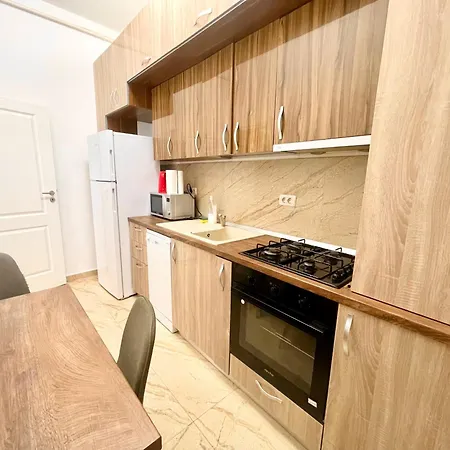 Address 14 Bukareszt