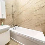 Апартаменти Address 14