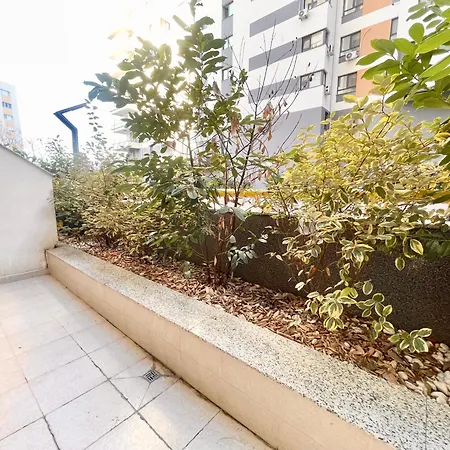 Address 14 ブカレスト